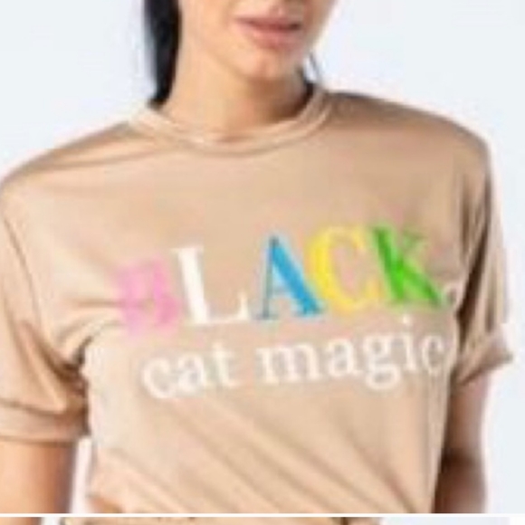 🎉Sale🎉💃Biker Shorts and crop top Set💃 - Picture 3 of 3